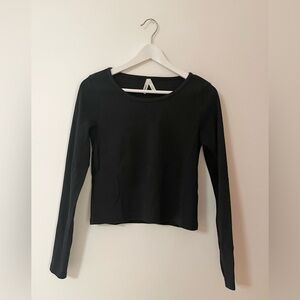 NWOT Pact Long Sleeve Crop